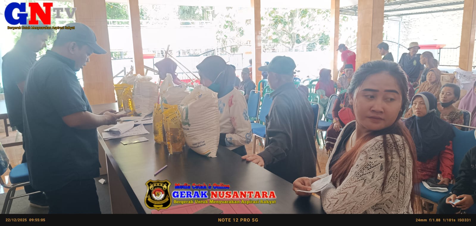 Sinergi Solid, Bansos Beras dan Minyak Goreng Mengalir ke Ratusan Warga Sitirejo  