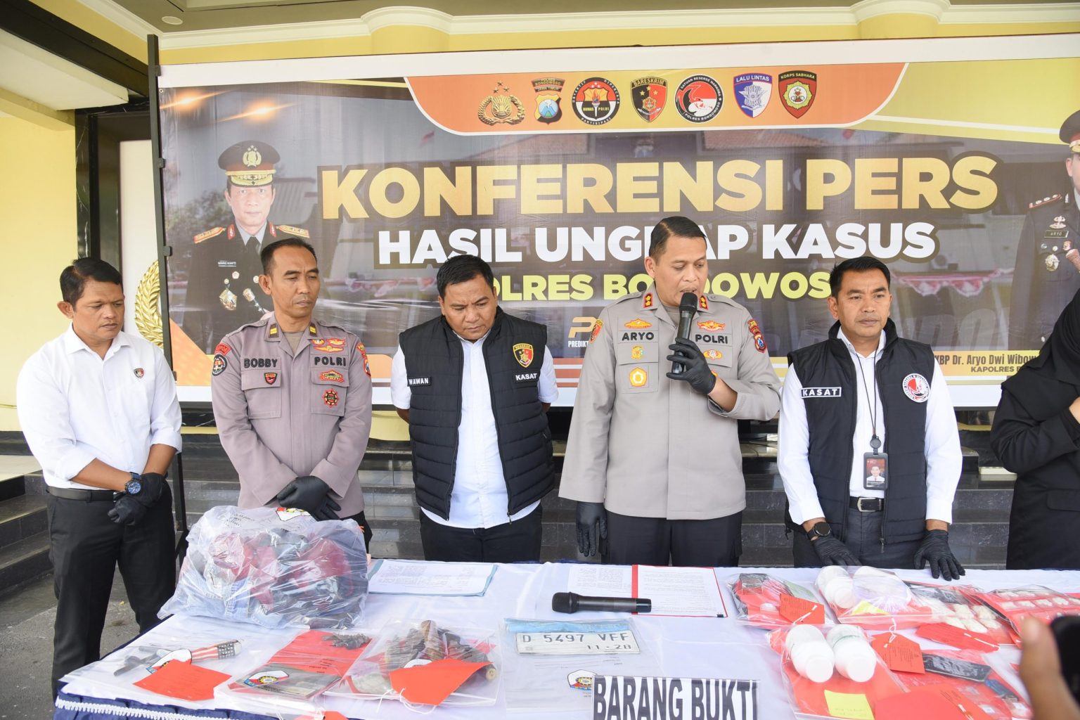 Polres Bondowoso Ungkap Curanmor Amankan 3 Tersangka dan 11 Unit Motor