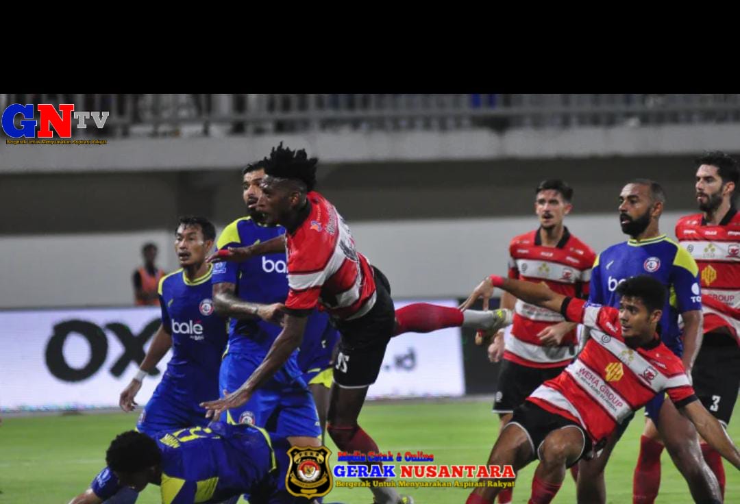 Laga Seru di Gelora Ratu Pamelingan: Madura United dan Arema FC Imbang 2-2