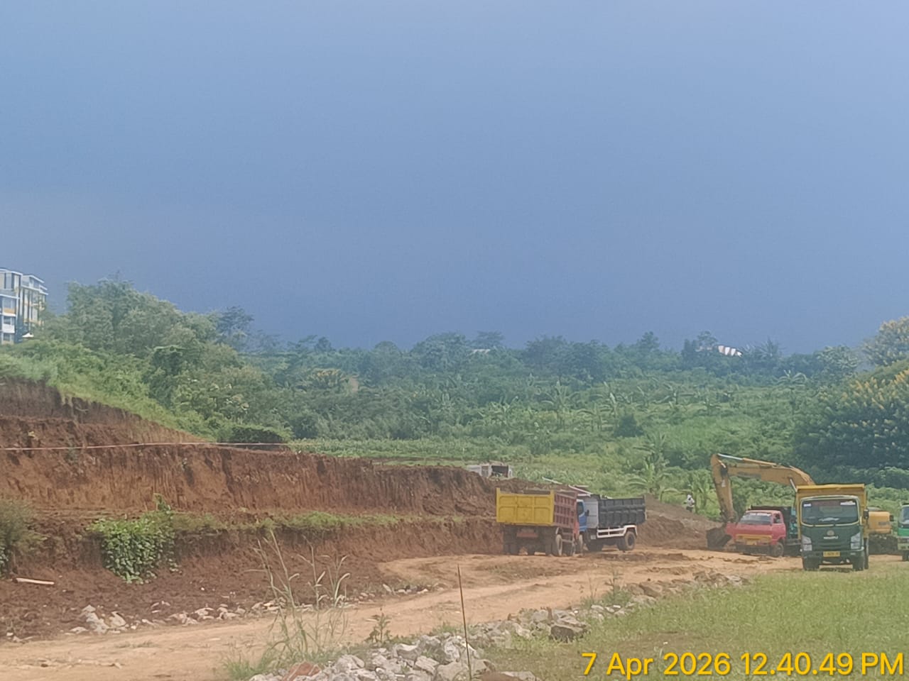 Diduga Ilegal, Perumahan Atlantis Icon Kupas Tanah dan Buang ke Luar Wilayah Tanpa Izin