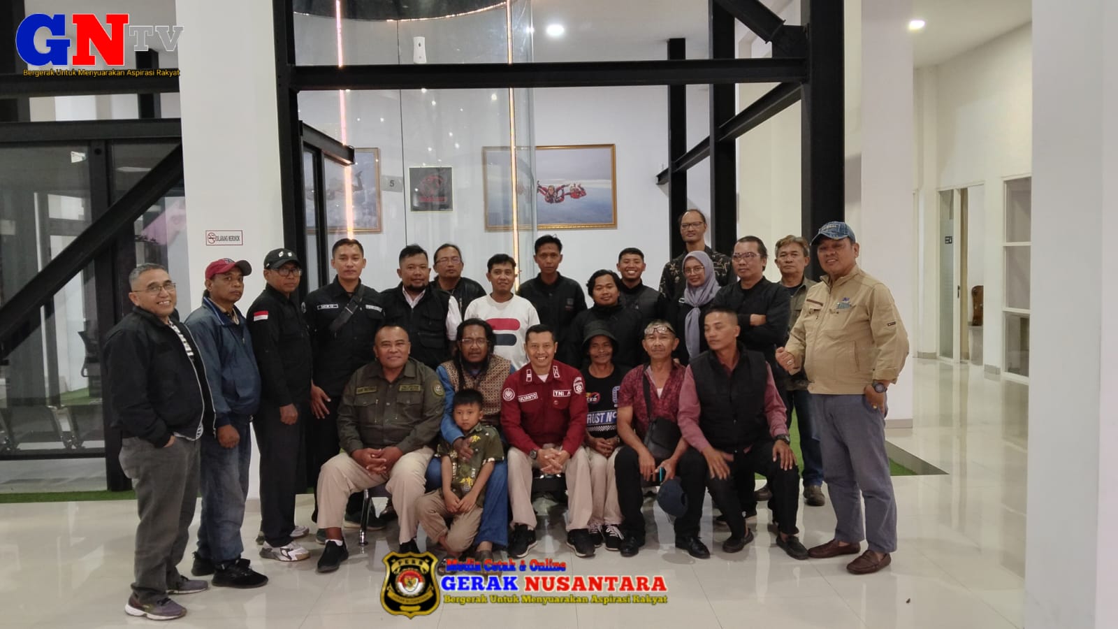 Suasana Lebaran, Rekan Media Gelar Halal Bi Halal di Gedung Sky Diving Kostrad Singosari
