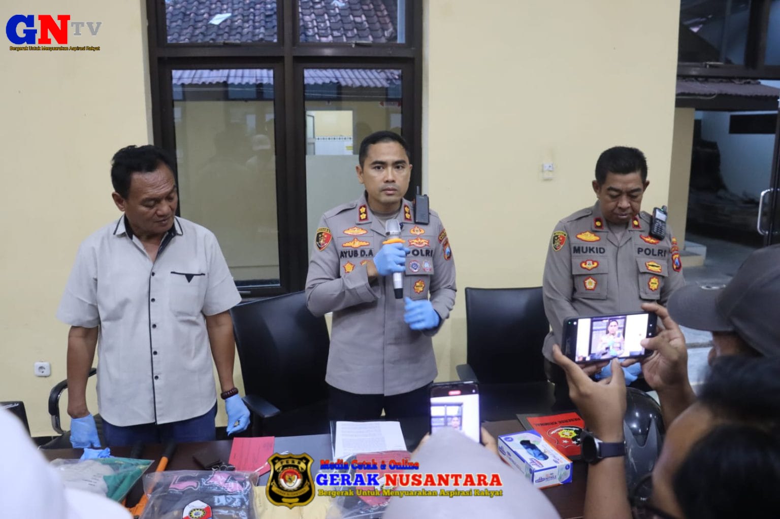 Polres Pacitan Amankan Dua Tersangka Penyiram Air Keras Penjual Tempe