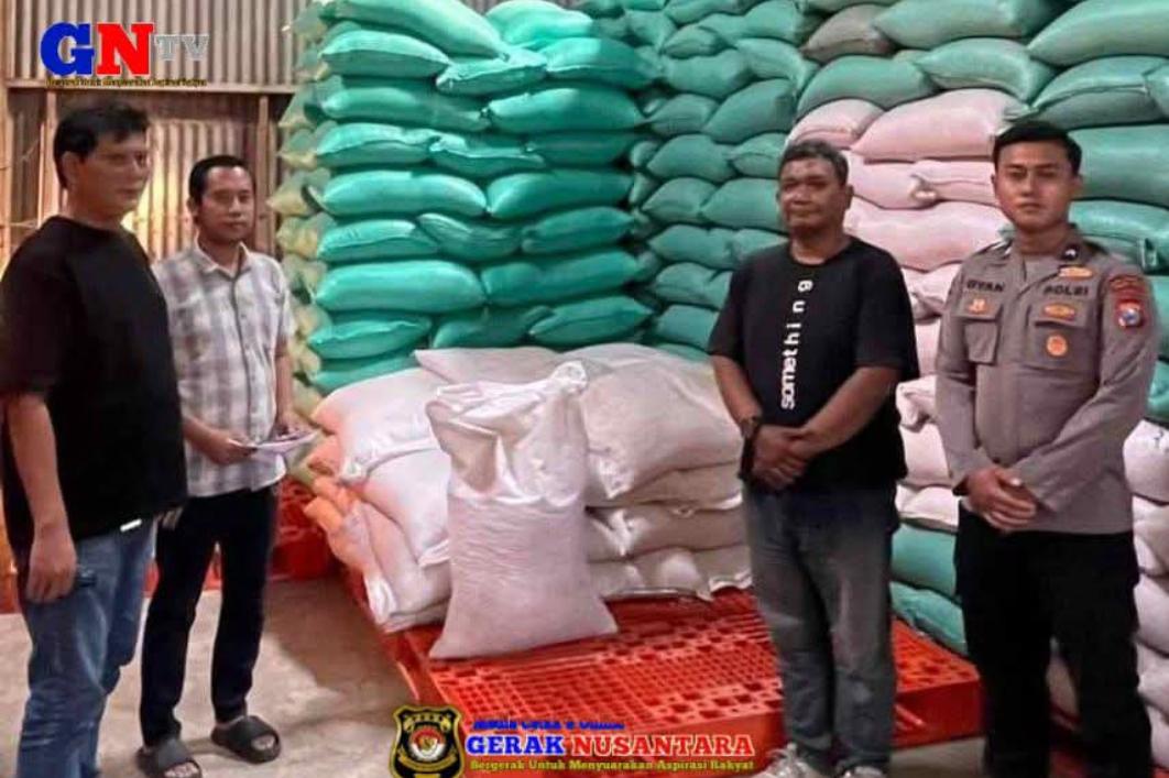 Polres Pelabuhan Tanjungperak Bantu Petani Distribusikan Jagung Hasil Panen ke Bulog