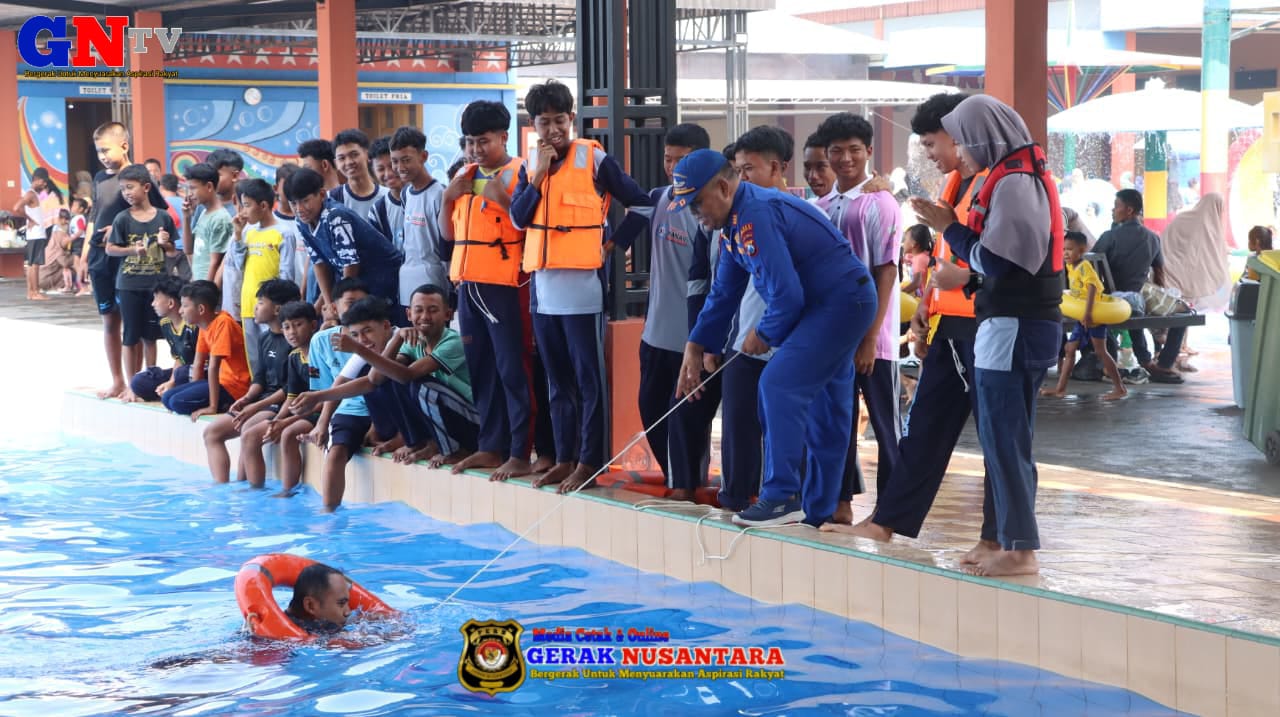 Satpolairud Polres Lamongan Bekali Santri Keterampilan Berenang dan Penyelamatan di Perairan