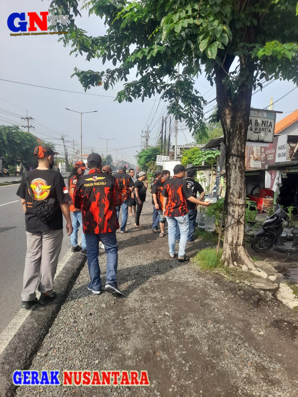 Ormas Pemuda Pancasila PAC Taman Sidoarjo Melakukan Giat Fogging