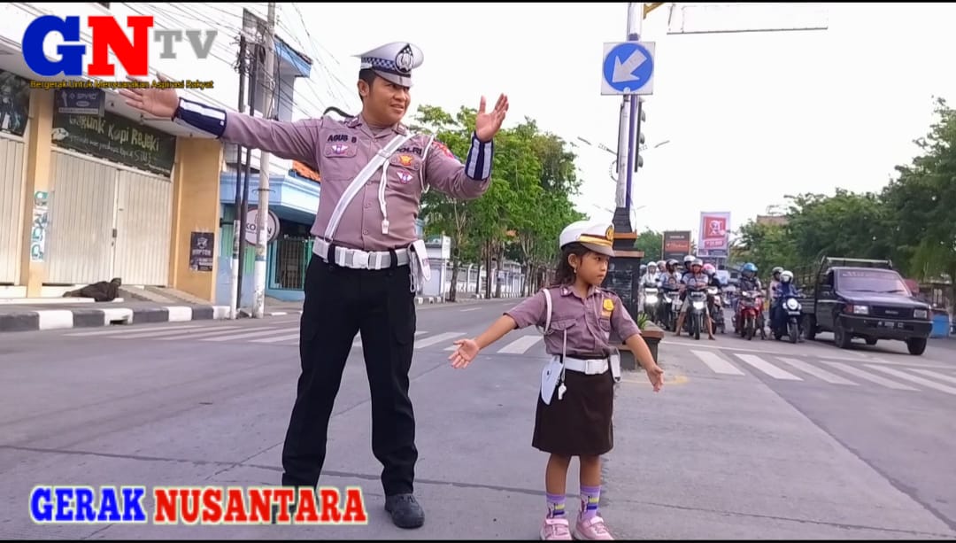 Polisi Sahabat Anak, Satlantas Polres Sampang Biasakan Tertib Lalulintas Sejak Dini