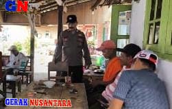 Cangkrukan Bersama Masyarakat Anggota Polsek Keboncandi Imbau Kamtibmas